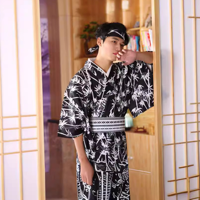 Men Formal Wear Photoshoot - Kimono Giapponese da Uomo con Motivo