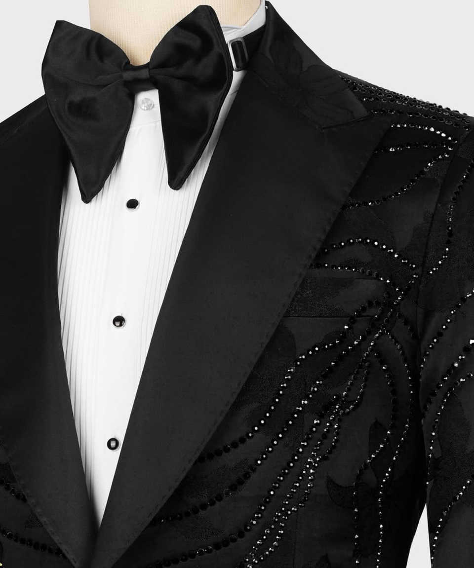 Abito da festa Sfilata di moda - Men Formal Wear With Coat recensione e prezzo